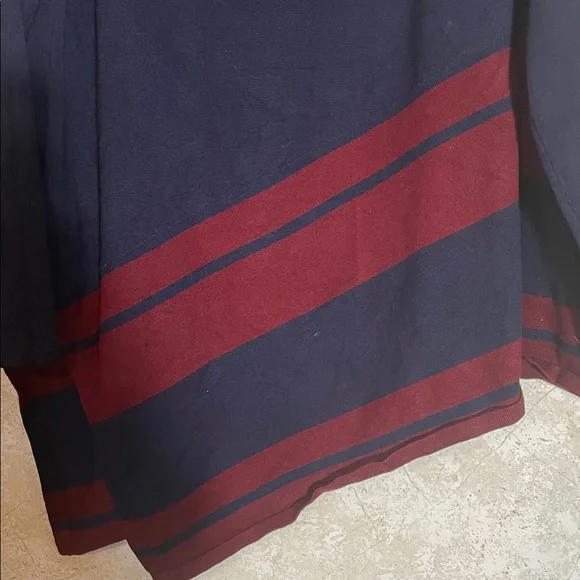 Avenue Navy & Red Asymmetrical Hem Long Sleeve Knit Sweater Size 22/24 - Picture 3 of 6